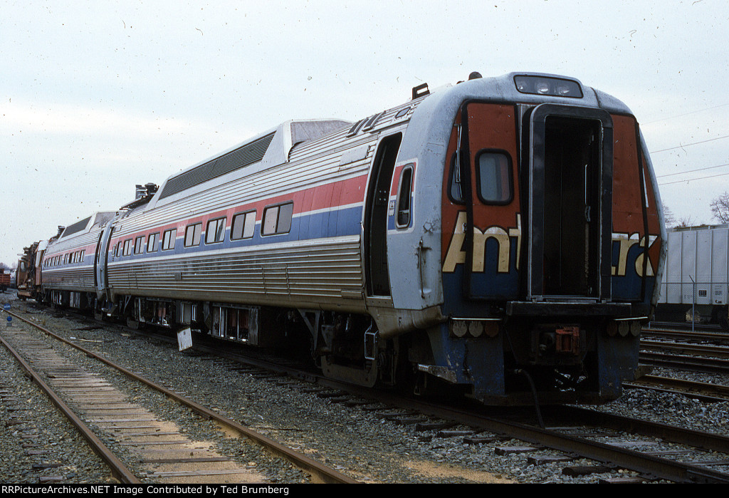 Amtrak #886 & #887